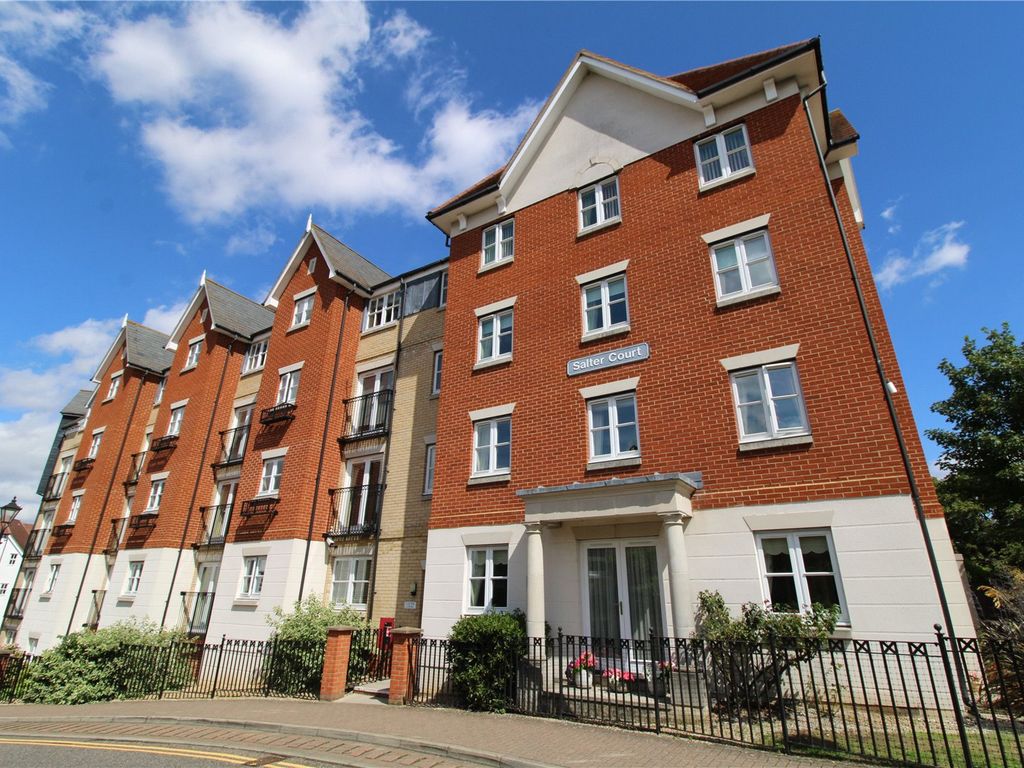1 bed flat for sale in St. Marys Fields, Colchester, Essex CO3, £105,000