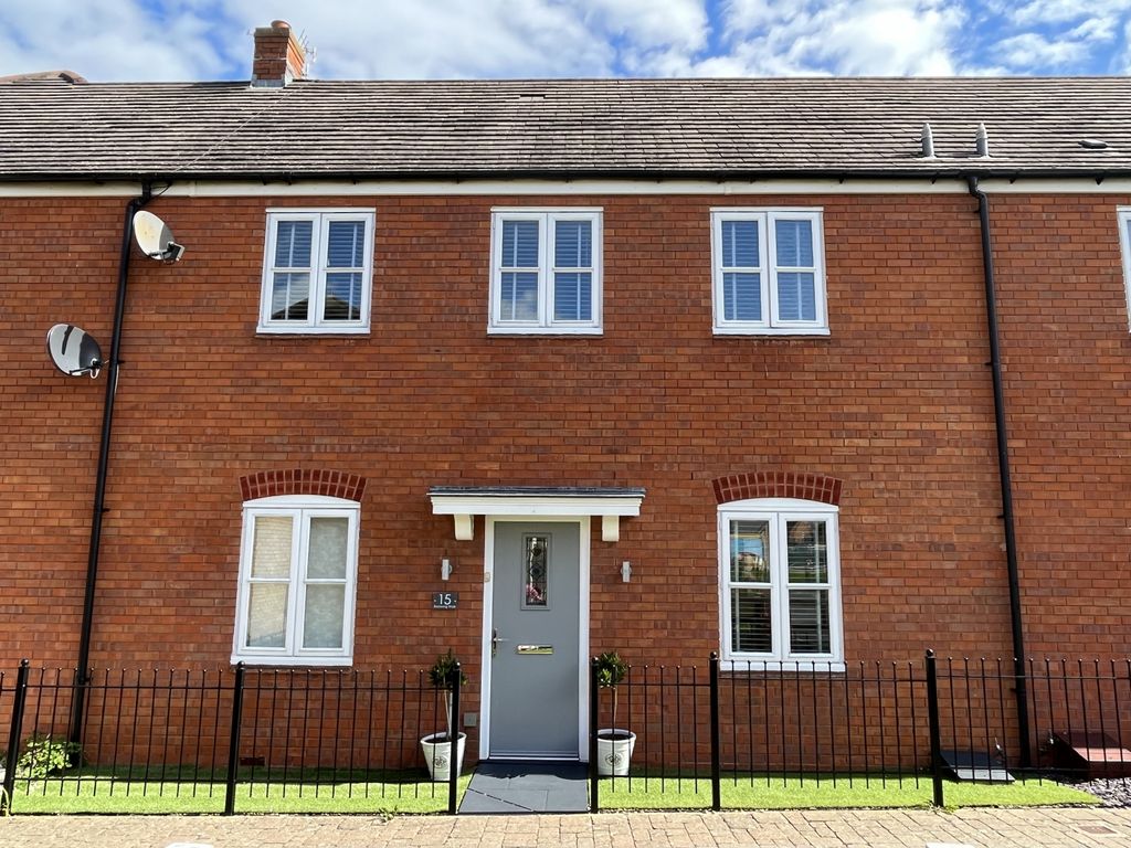 3 bed terraced house for sale in Redwing Walk, Walton Cardiff, Tewkesbury GL20, £275,000
