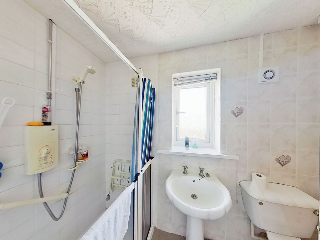 3 bed semi-detached house for sale in Gwyrddgoed Road, Pontardawe, Swansea, Neath Port Talbot SA8, £140,000