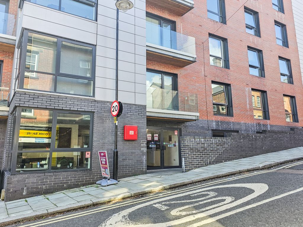 1 bed flat for sale in Westbar House, 70 Furnace Hill, Sheffield S3, £30,000