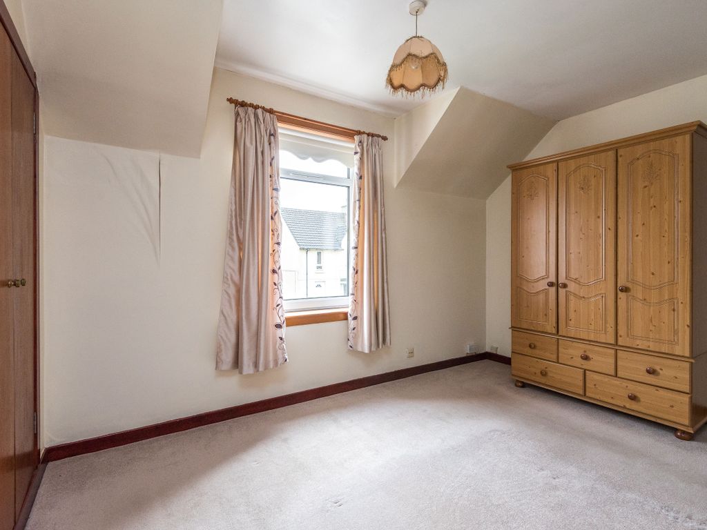 Semi-detached house for sale in Falside Drive, Bathgate EH48, £160,000