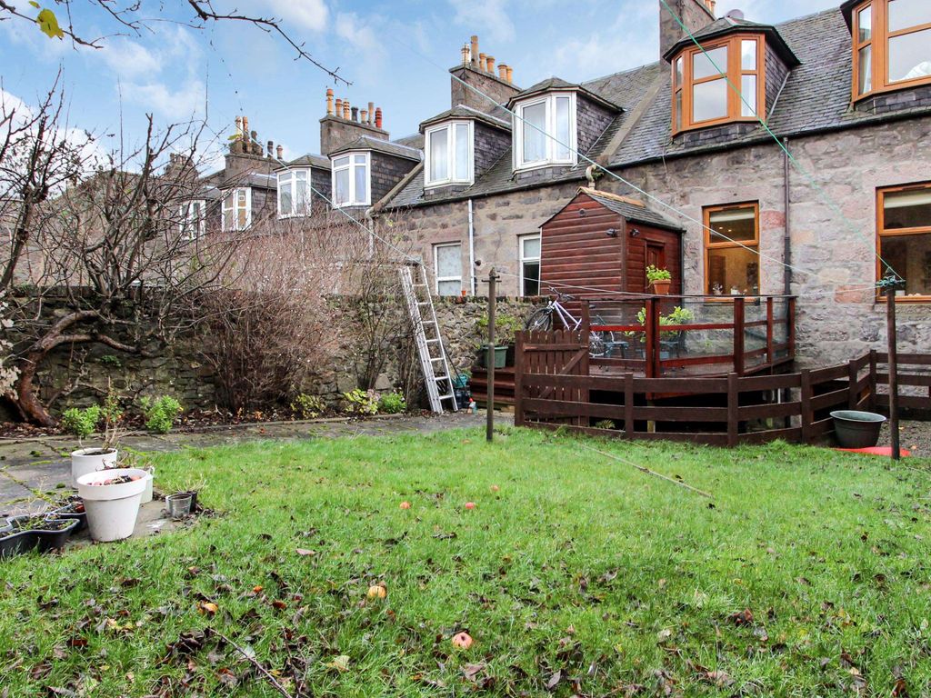 4 bed terraced house for sale in Belmont Road, Aberdeen AB25, £280,000