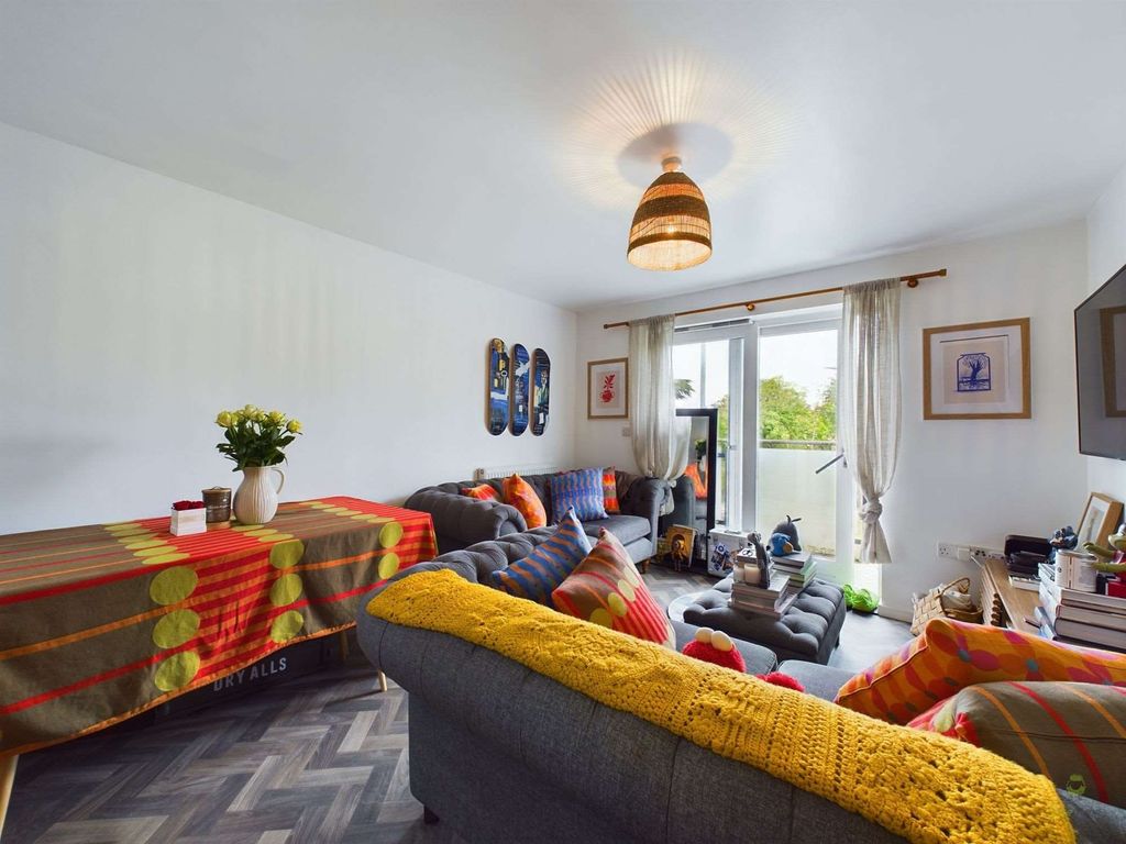 1 bed flat for sale in Talehangers Close, Bexleyheath DA6, £220,000