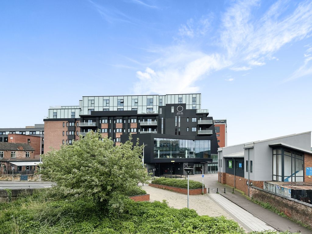 2 bed flat for sale in Brayford Wharf North, Lincoln LN1, £215,000