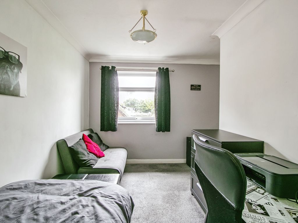 2 bed maisonette for sale in Castle Lane West, Moordown, Bournemouth, Dorset BH9, £220,000