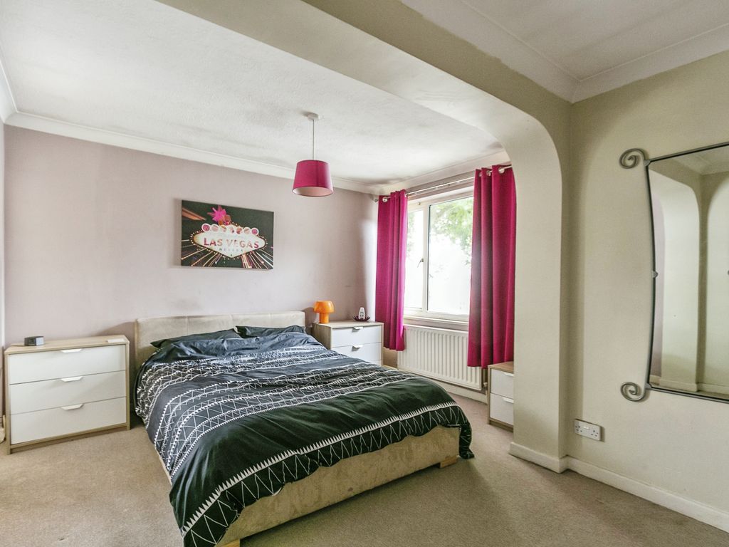 2 bed maisonette for sale in Castle Lane West, Moordown, Bournemouth, Dorset BH9, £220,000