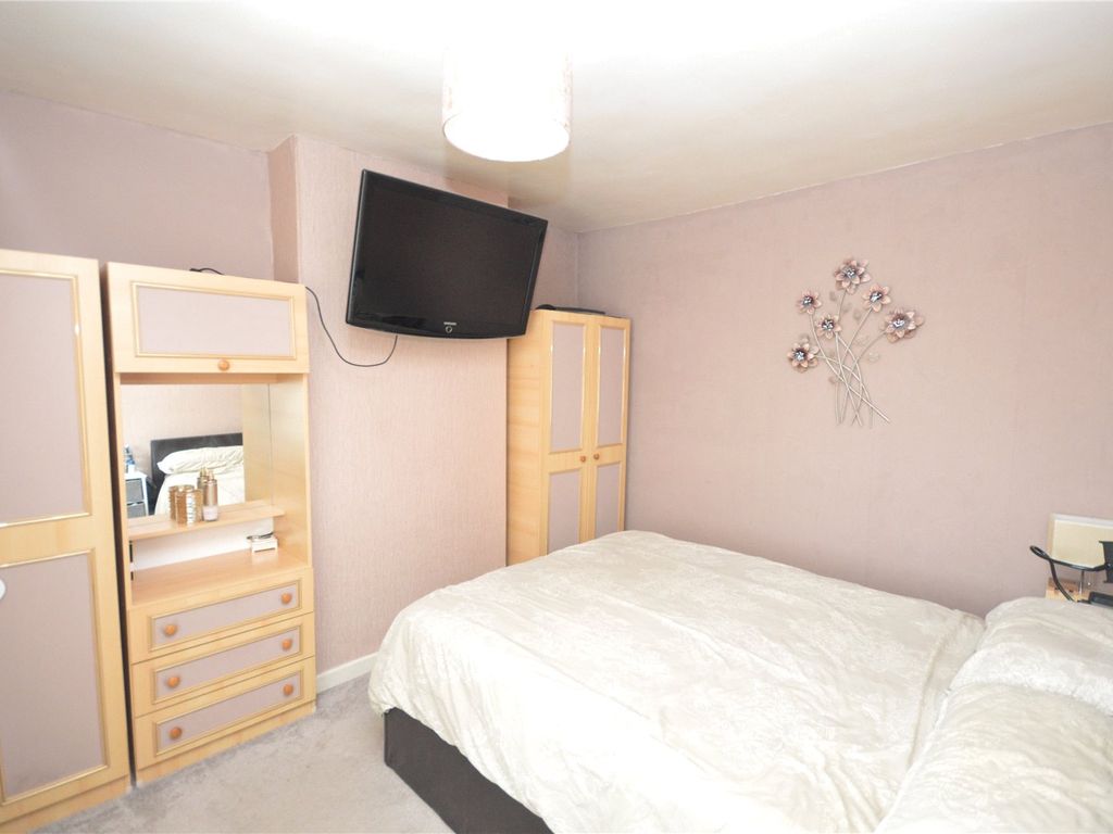 3 bed terraced house for sale in Middleton Park Grove, Middleton, Leeds LS10, £180,000