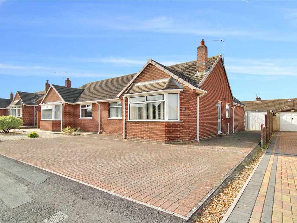 2 bed bungalow for sale in Kingsley Way, Upper Stratton, Swindon SN2, £275,000