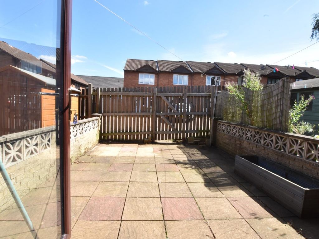 2 bed terraced house for sale in Mackender Court, Scunthorpe DN16, £105,000