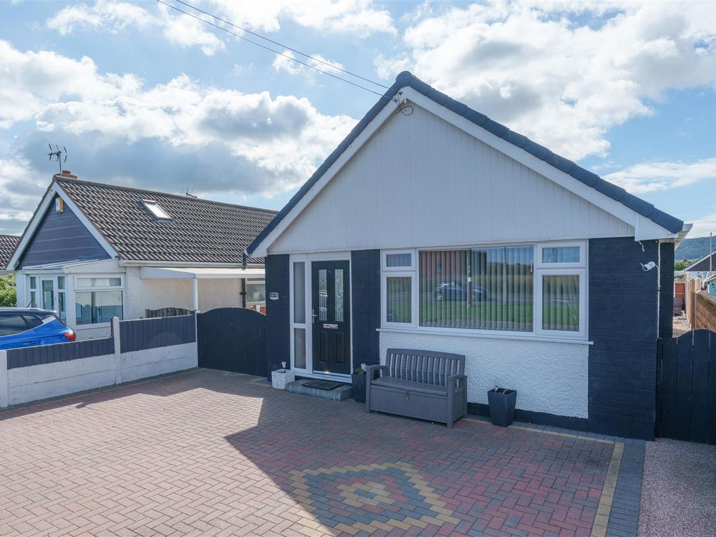 2 bed detached bungalow for sale in Towyn Road, Pensarn, Abergele, Conwy LL22, £165,000