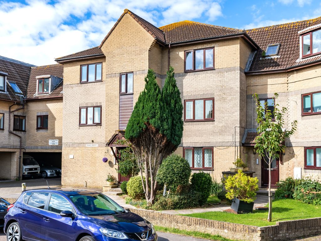1 bed flat for sale in Beach Road, Severn Beach, Bristol, Gloucestershire BS35, £172,950