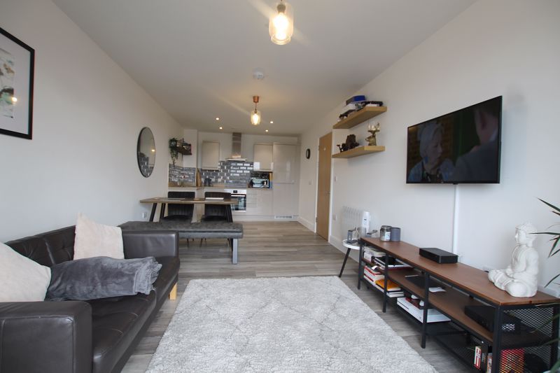 1 bed flat for sale in Schooner Drive, Cardiff CF10, £150,000