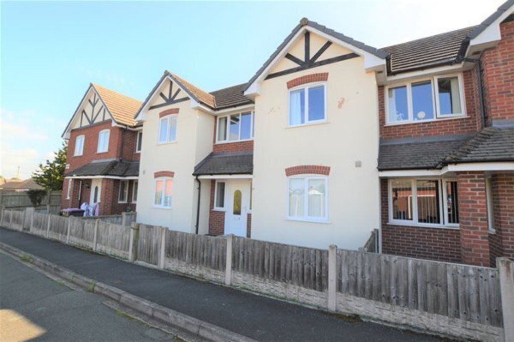 2 bed flat for sale in Prospect Court, Pine Close, Market Drayton, Shropshire TF9, £110,000