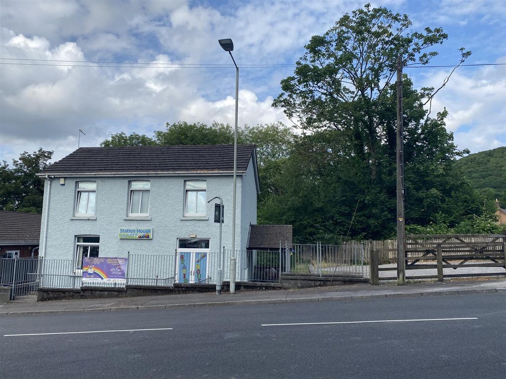 Commercial property for sale in SA7, Glais, Swansea, £150,000