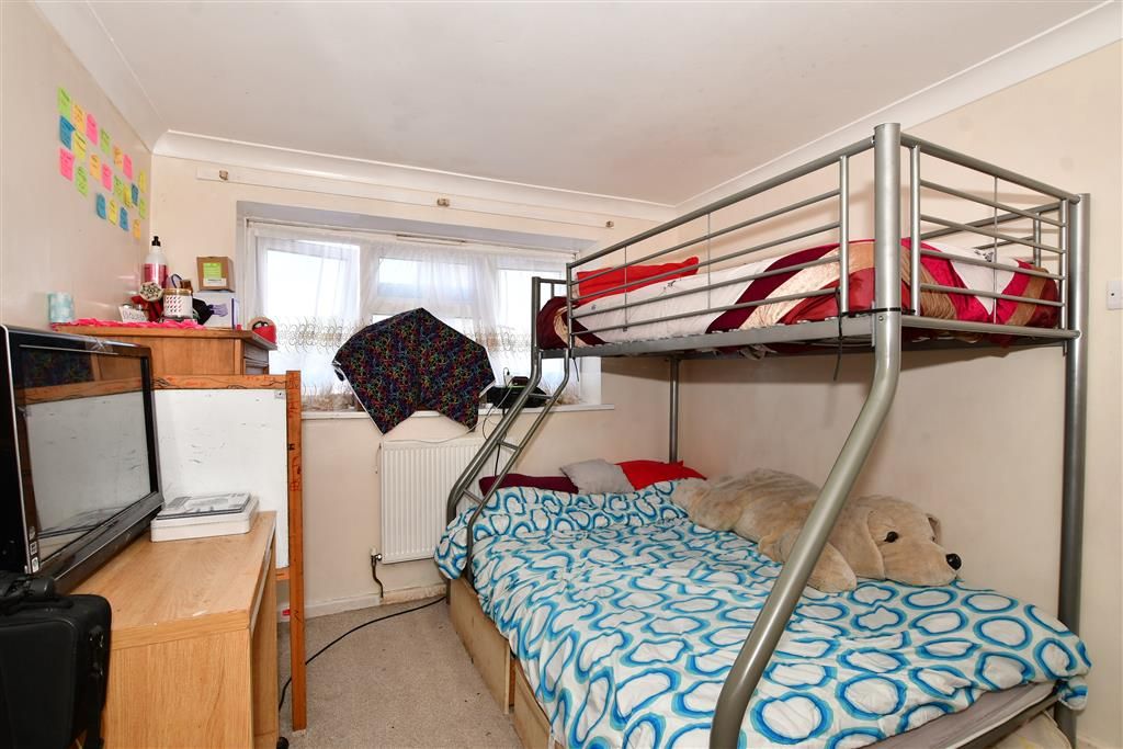 2 bed maisonette for sale in Walton Green, New Addington, Croydon, Surrey CR0, £245,000