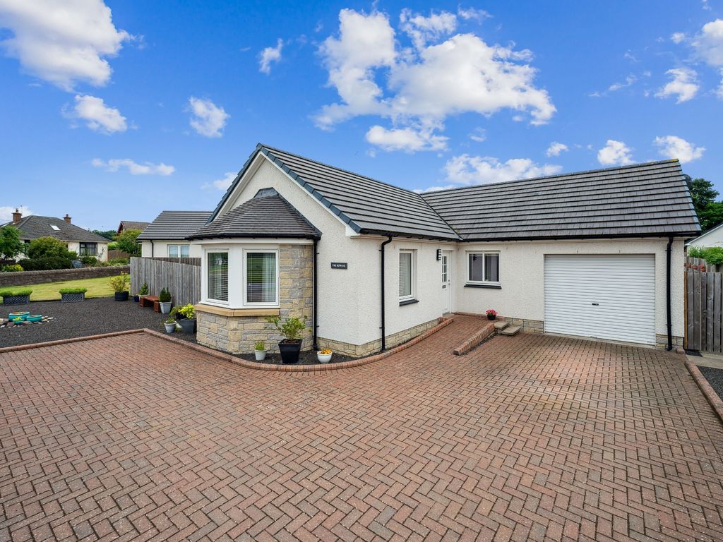 3 bed detached bungalow for sale in Main Road, Perth, Perthshire PH2, £259,950