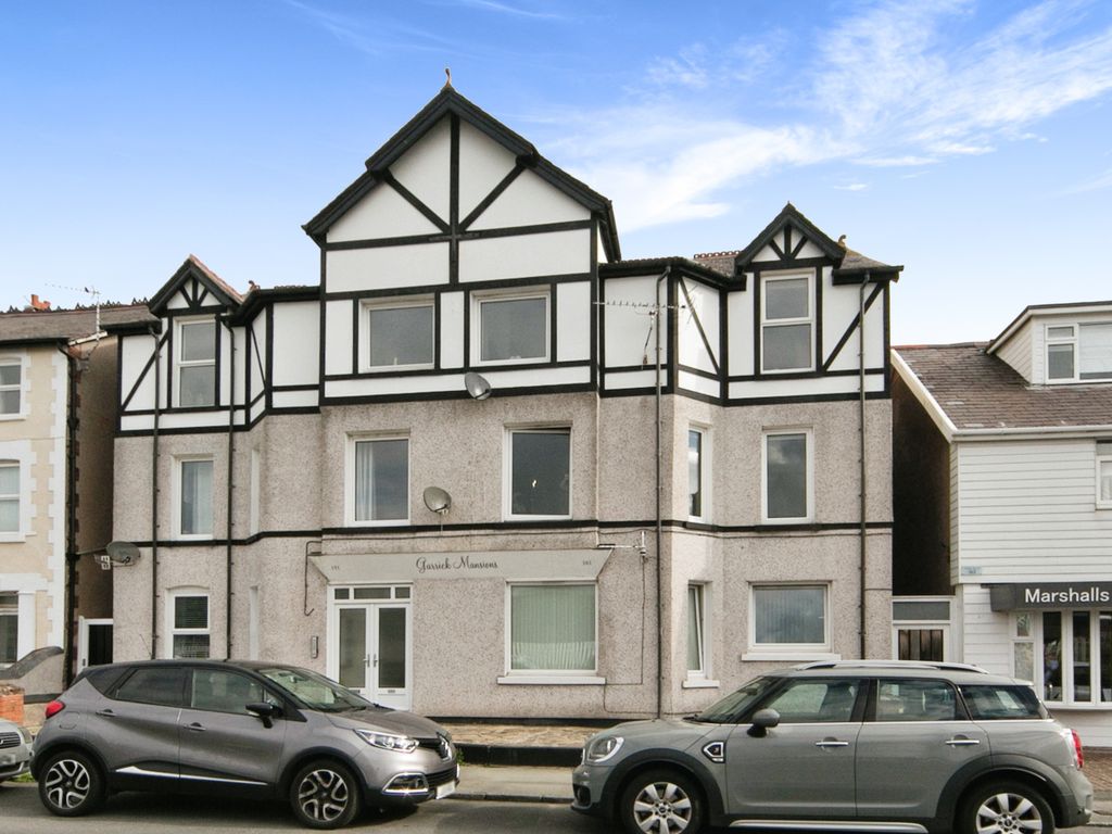 2 bed flat for sale in Station Road, Conwy LL31, £140,000