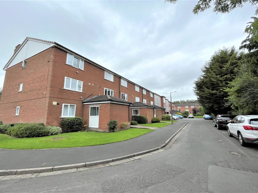 1 bed flat for sale in Gillbent Road, Gillbent Road, Cheadle Hulme, Cheadle SK8, £185,000