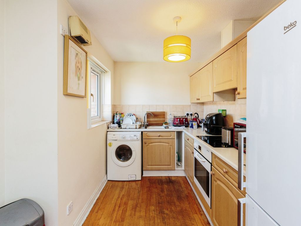 1 bed flat for sale in Hornby Road, Blackpool, Lancashire FY1, £70,000