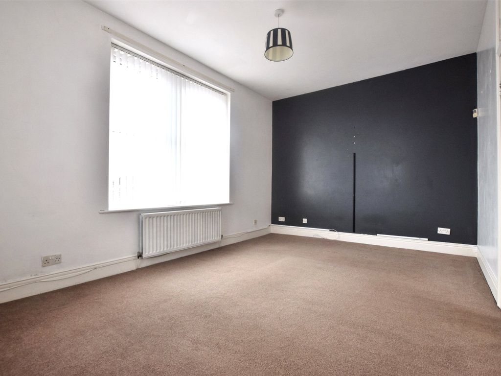 1 bed flat for sale in Princess Street, Pelaw, Gateshead NE10, £50,000