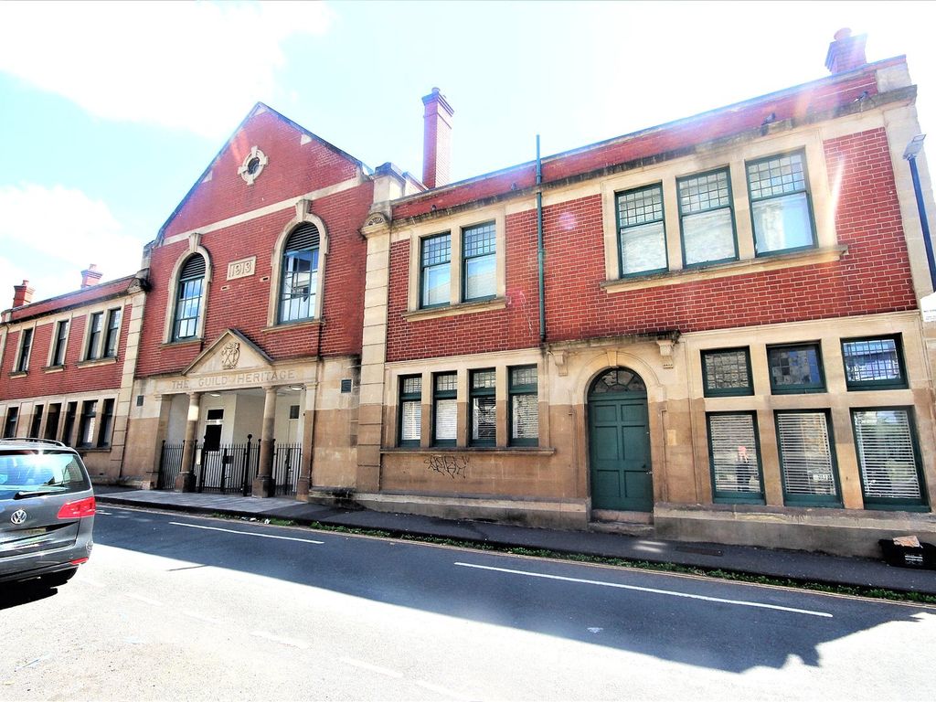 1 bed flat for sale in Braggs Lane, Bristol BS2, £235,000