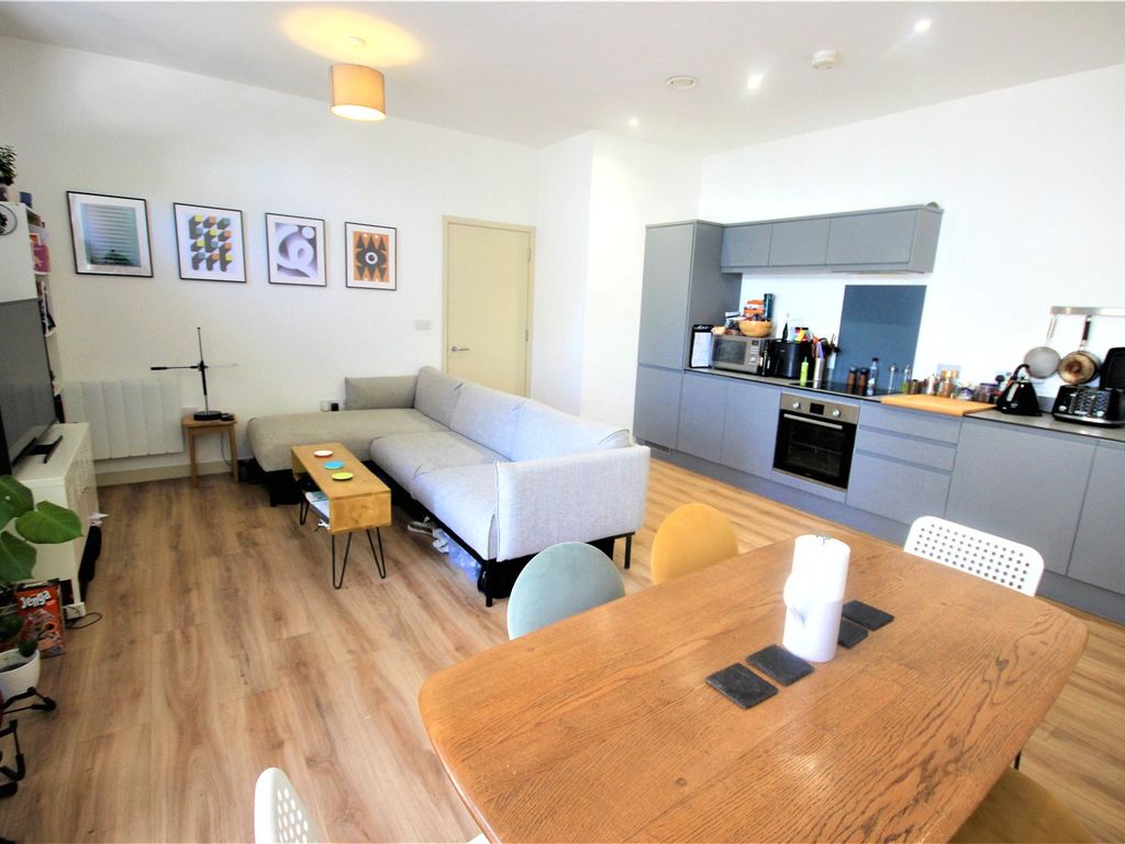 1 bed flat for sale in Braggs Lane, Bristol BS2, £235,000