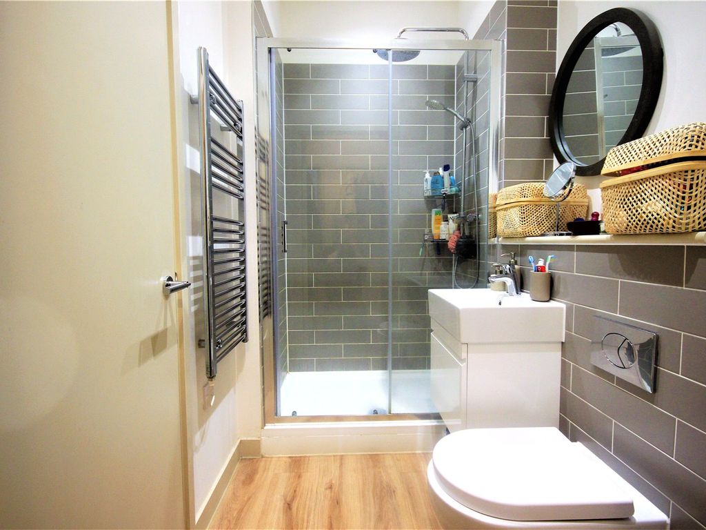 1 bed flat for sale in Braggs Lane, Bristol BS2, £235,000