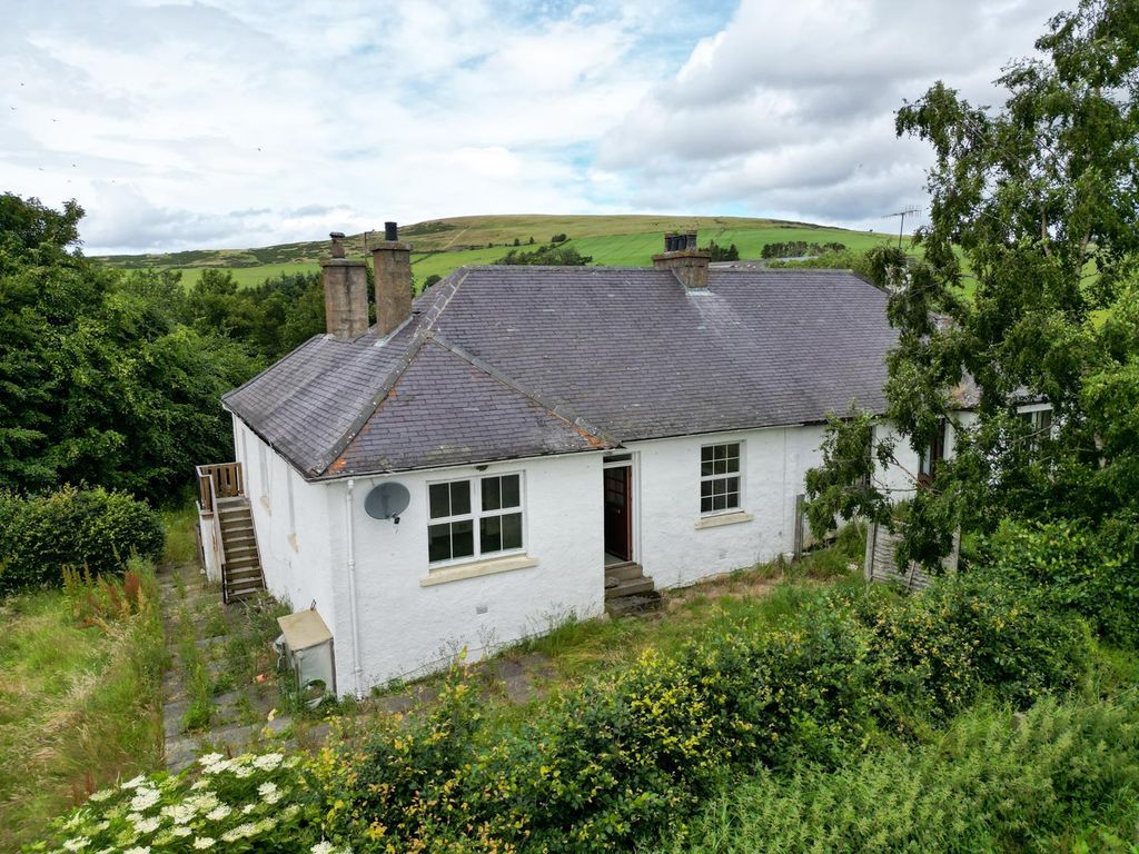3 bed semi-detached bungalow for sale in Glenlivet, Ballindalloch AB37, £110,000