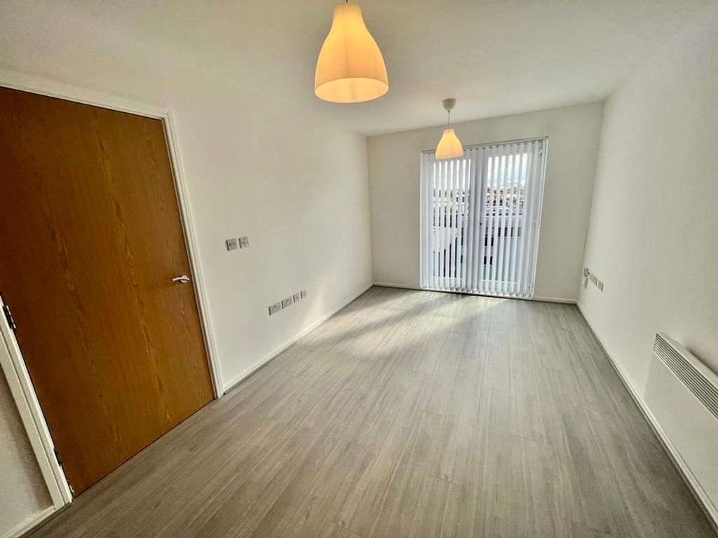 1 bed flat for sale in Great Clowes Street, Salford M7, £110,000