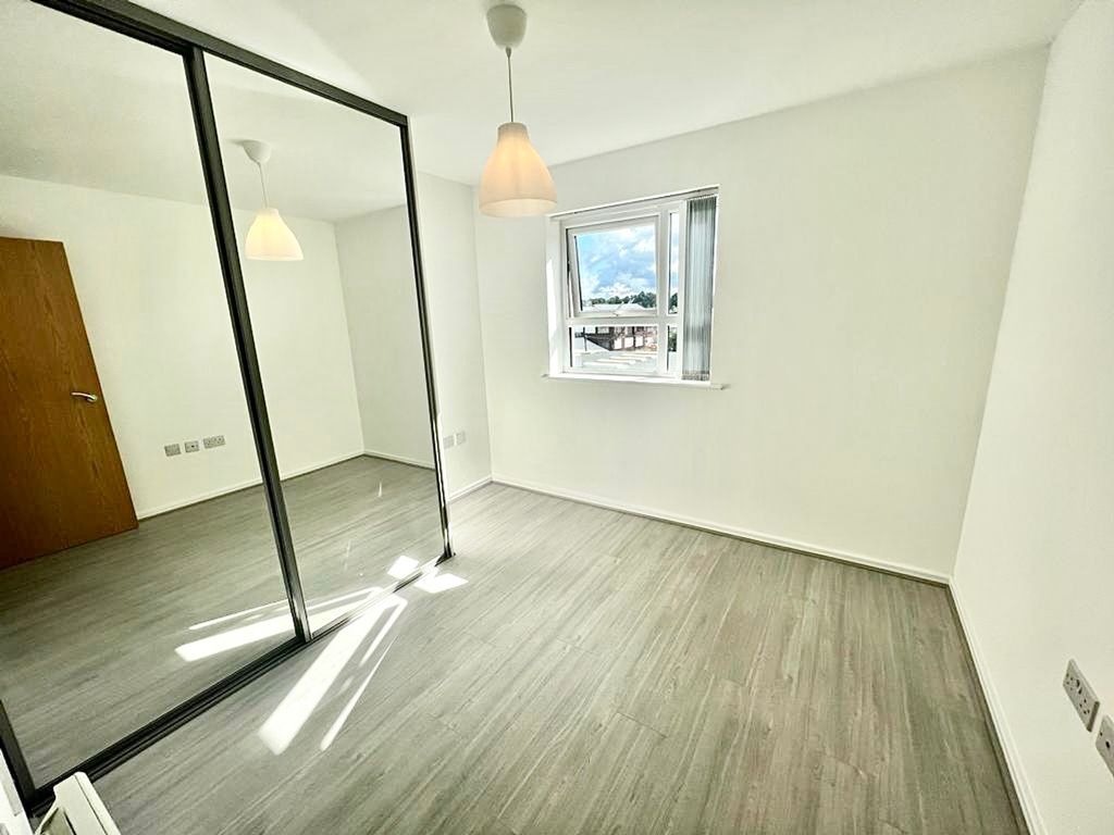 1 bed flat for sale in Great Clowes Street, Salford M7, £110,000