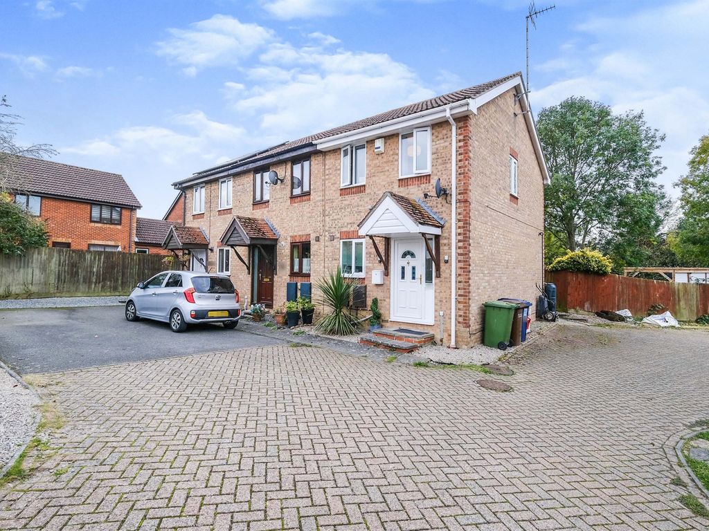 2 bed end terrace house for sale in Furrowfields Road, Chatteris PE16, £190,000