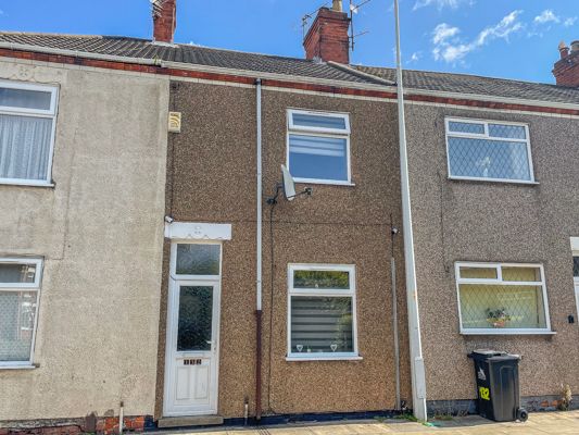 3 bed terraced house for sale in Lord Street, Grimsby DN31, £69,950