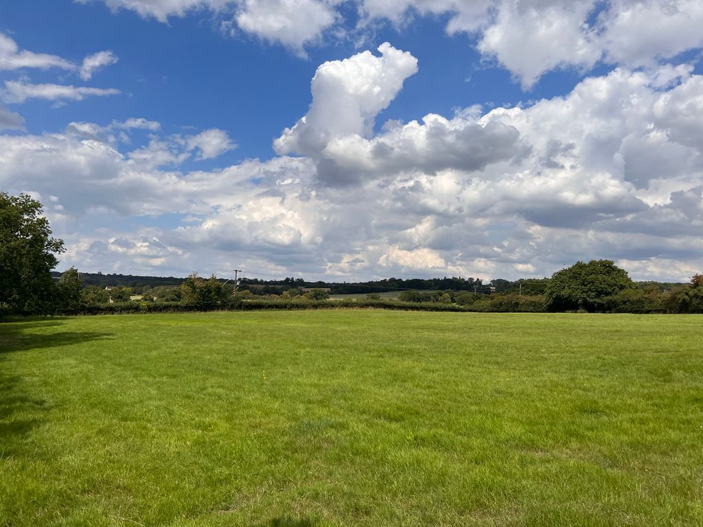 Land for sale in Theydon Mount, Epping CM16, £25,000