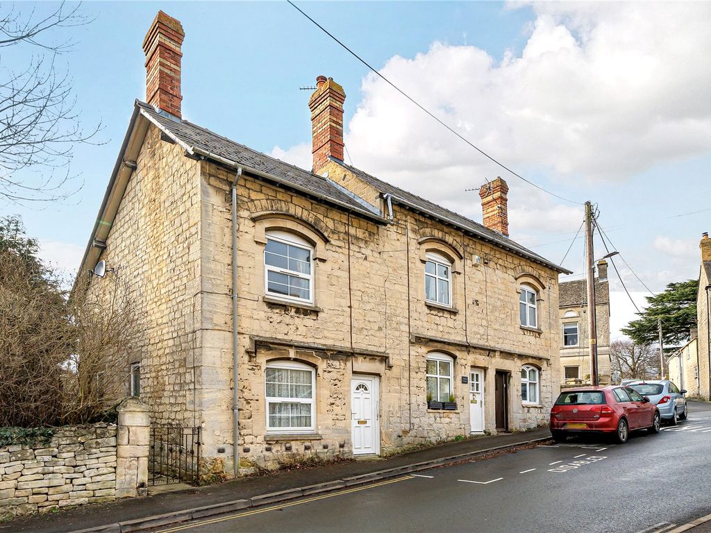 3 bed end terrace house for sale in Gloucester Street, Painswick GL6, £290,000