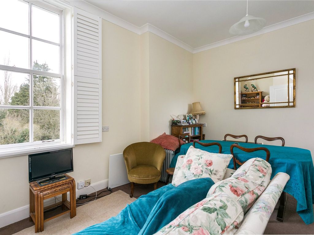 1 bed flat for sale in Adams Way, Alton GU34, £110,000