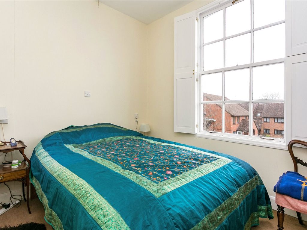 1 bed flat for sale in Adams Way, Alton GU34, £110,000