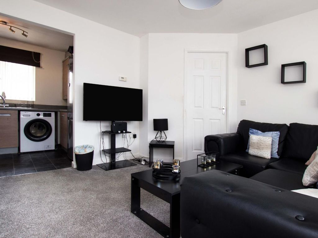 1 bed flat for sale in Fitzgerald Drive, Darwen BB3, £60,000