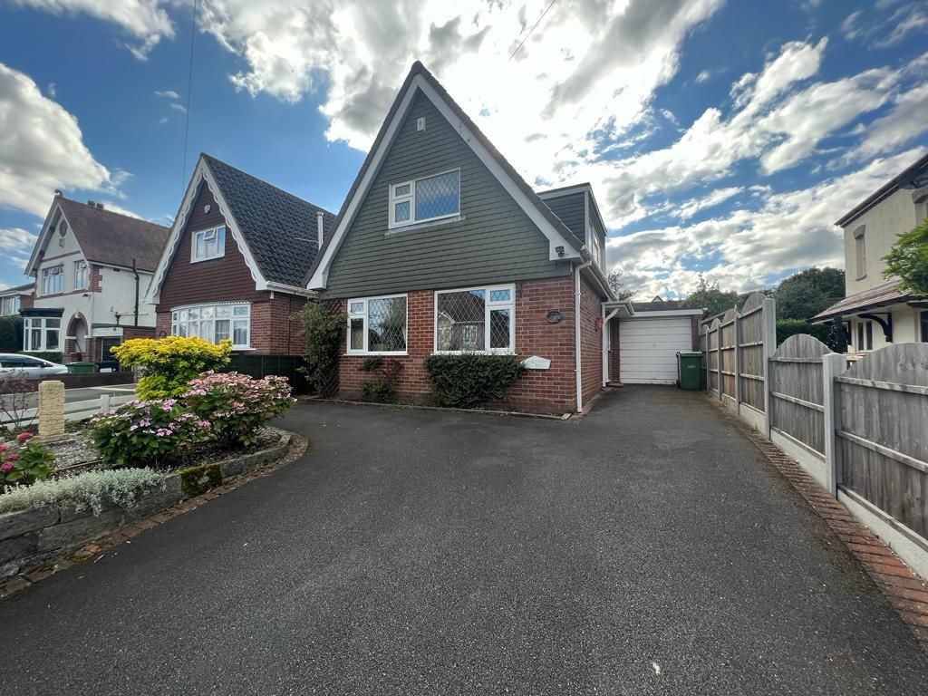 3 bed detached house for sale in Ridge Street, Stourbridge DY8, £300,000