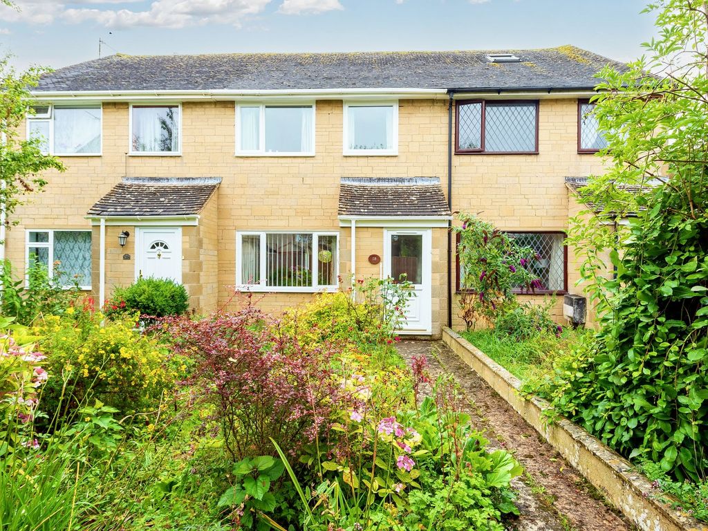3 bed terraced house for sale in Ampney Orchard, Bampton OX18, £275,000