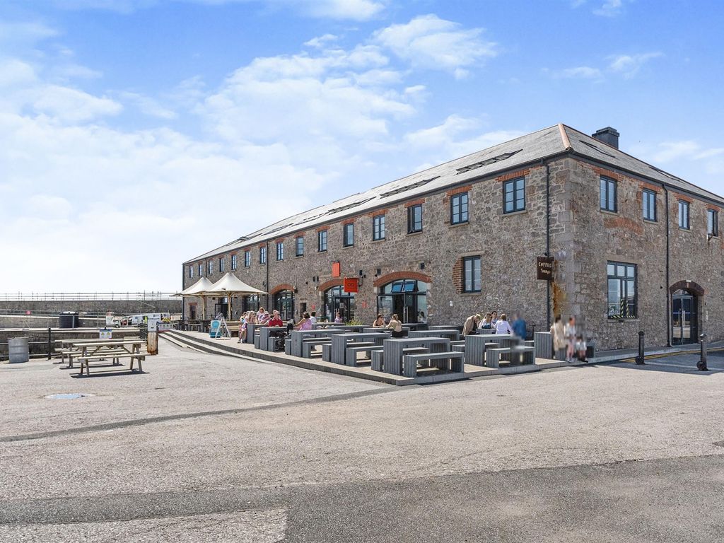 1 bed flat for sale in The Harbour, Porthcawl CF36, £235,000