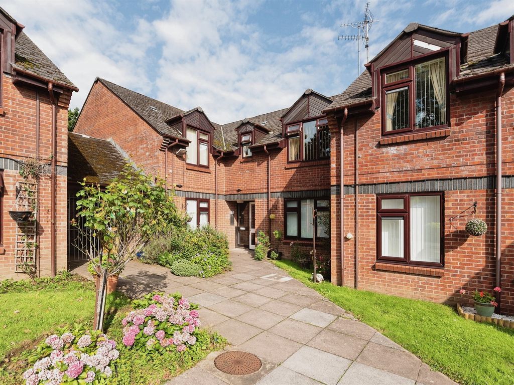 1 bed flat for sale in Oakmeadow Court, St. Mellons, Cardiff CF3, £85,000