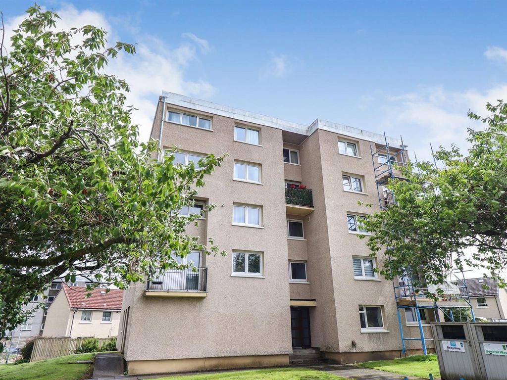 2 bed flat for sale in Tudhope Crescent, Balloch, Alexandria G83, £47,500