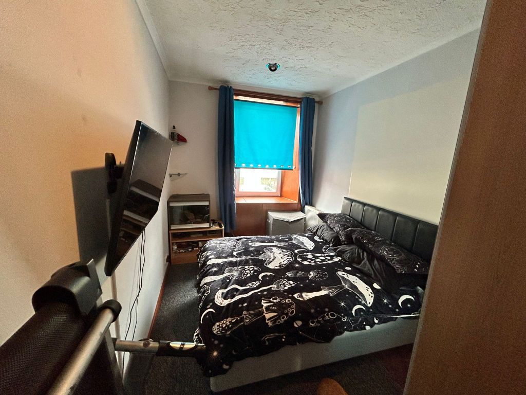 1 bed flat for sale in Main Street, Ayr KA8, £30,000