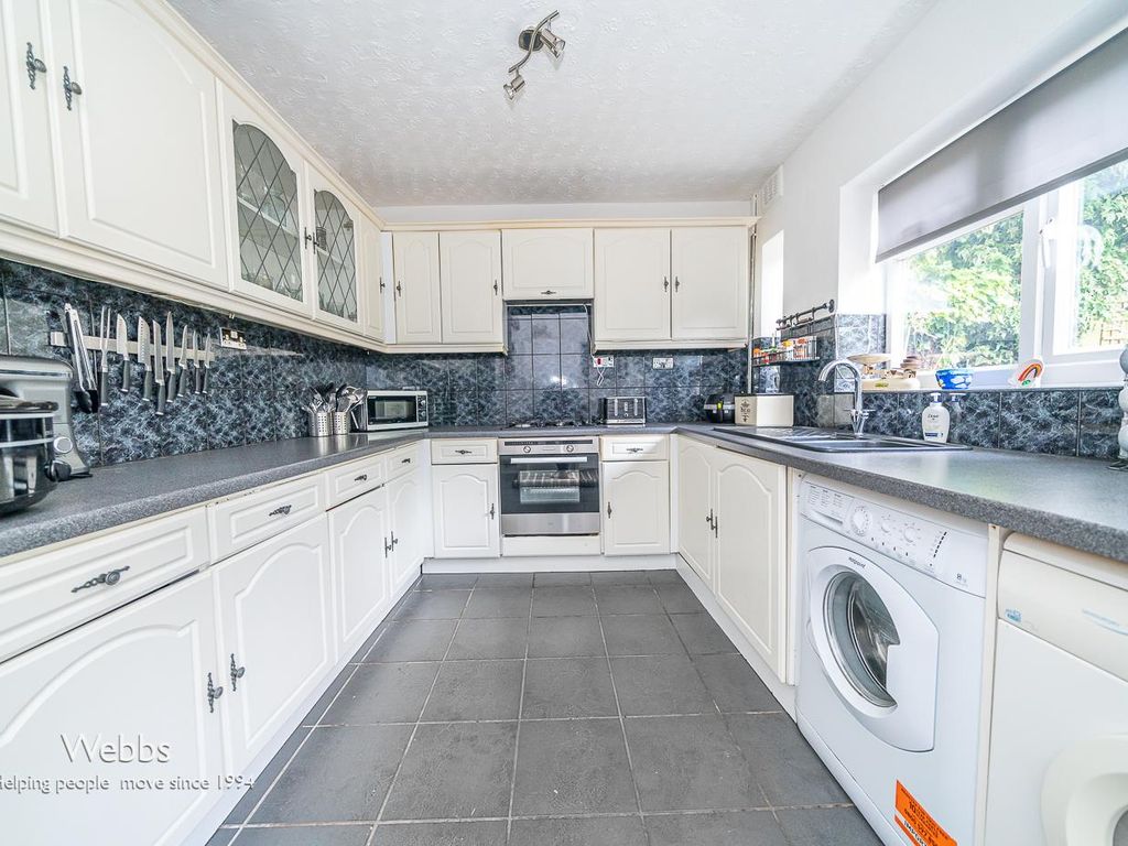 4 bed terraced house for sale in Keats Road, Bloxwich, Walsall WS3, £196,000