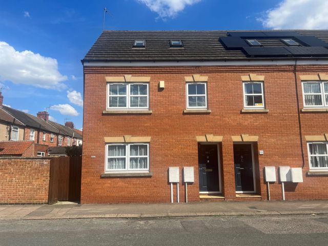 3 bed end terrace house for sale in Loyd Road, Abington, Northampton NN1, £289,950
