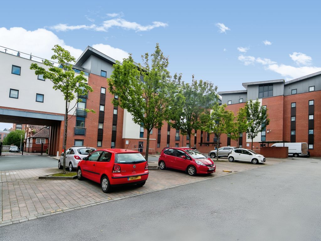2 bed flat for sale in Egerton Street, Chester, Cheshire CH1, £165,000