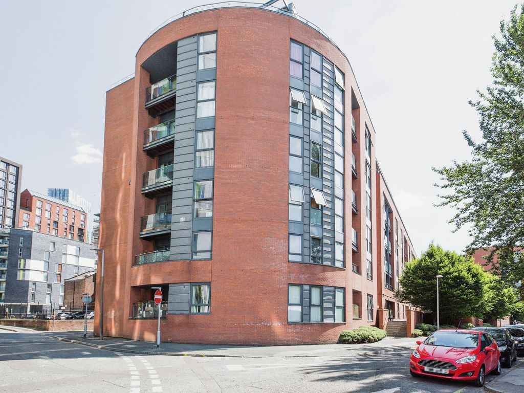 1 bed flat for sale in Bury Street, Salford M3, £165,000
