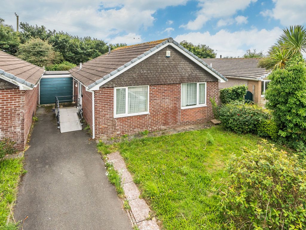 2 bed bungalow for sale in Hawthorn Drive, Wembury, Plymouth, Devon PL9, £325,000