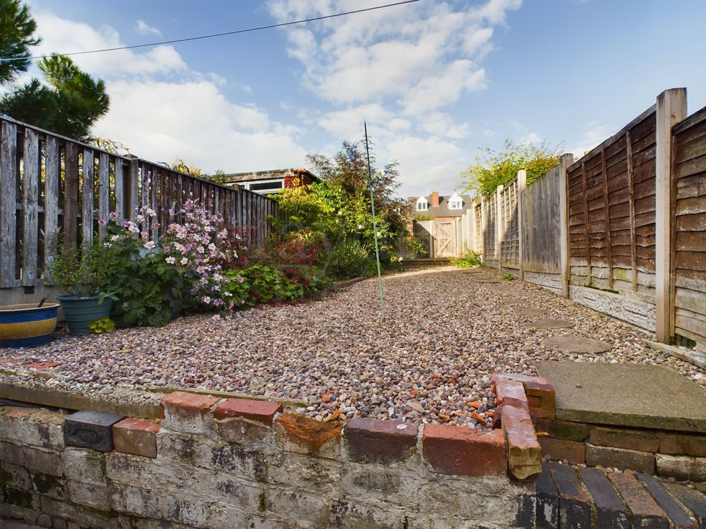 3 bed detached house for sale in Cobden Street, Kidderminster DY11, £160,000