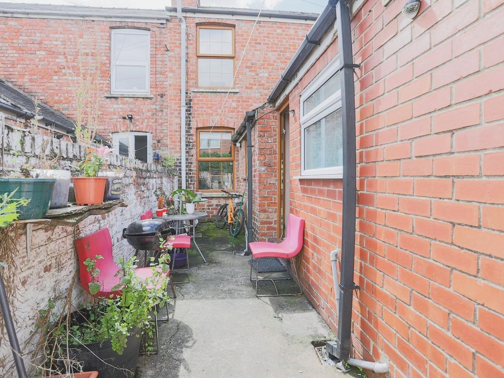 2 bed terraced house for sale in Sutherland Street, York YO23, £230,000
